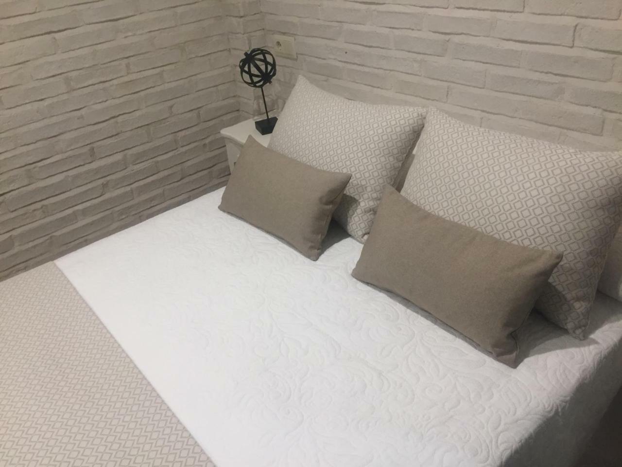 Atico Del Rojas Apartment Toledo Exterior photo