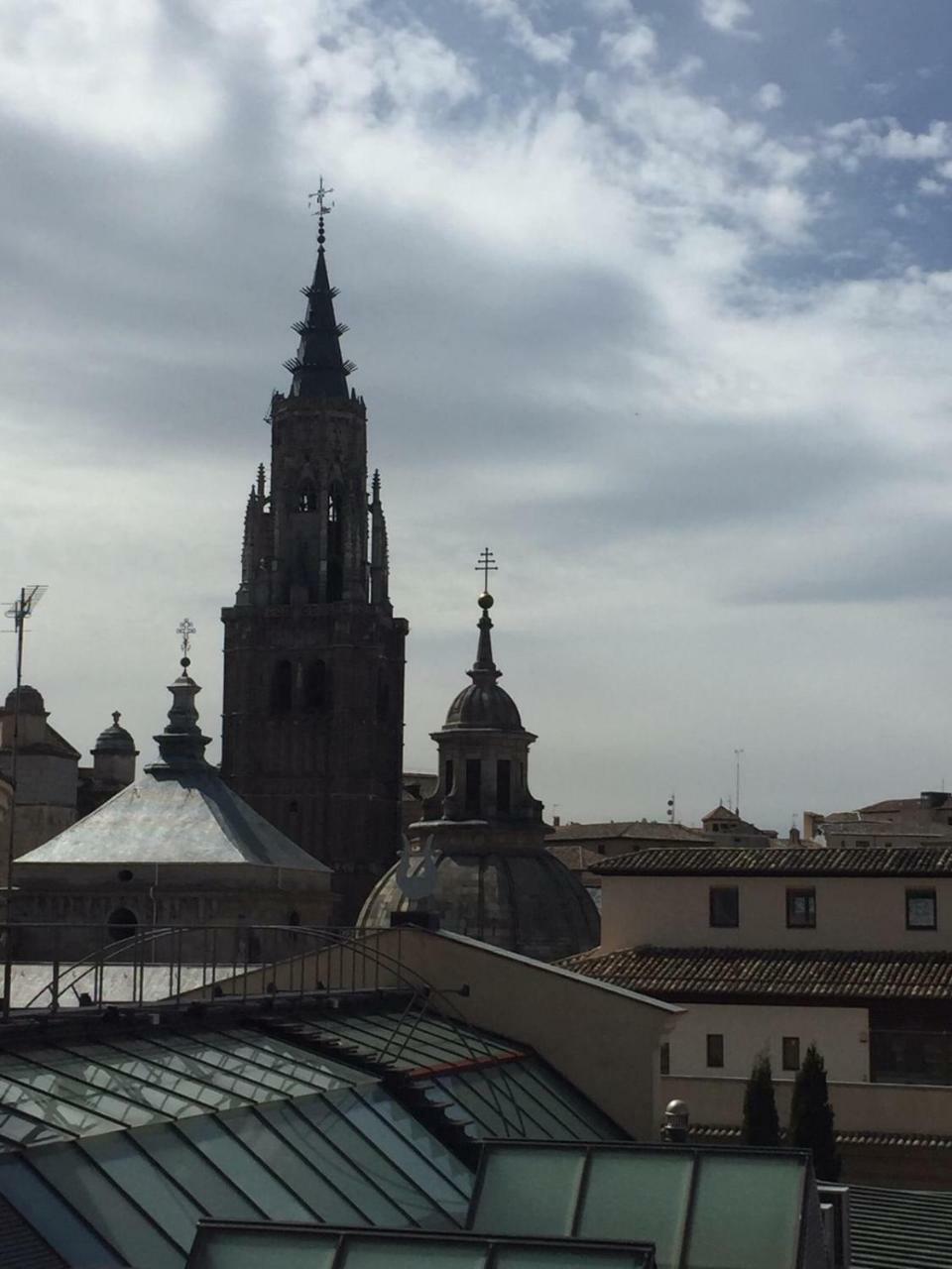 Atico Del Rojas Apartment Toledo Exterior photo